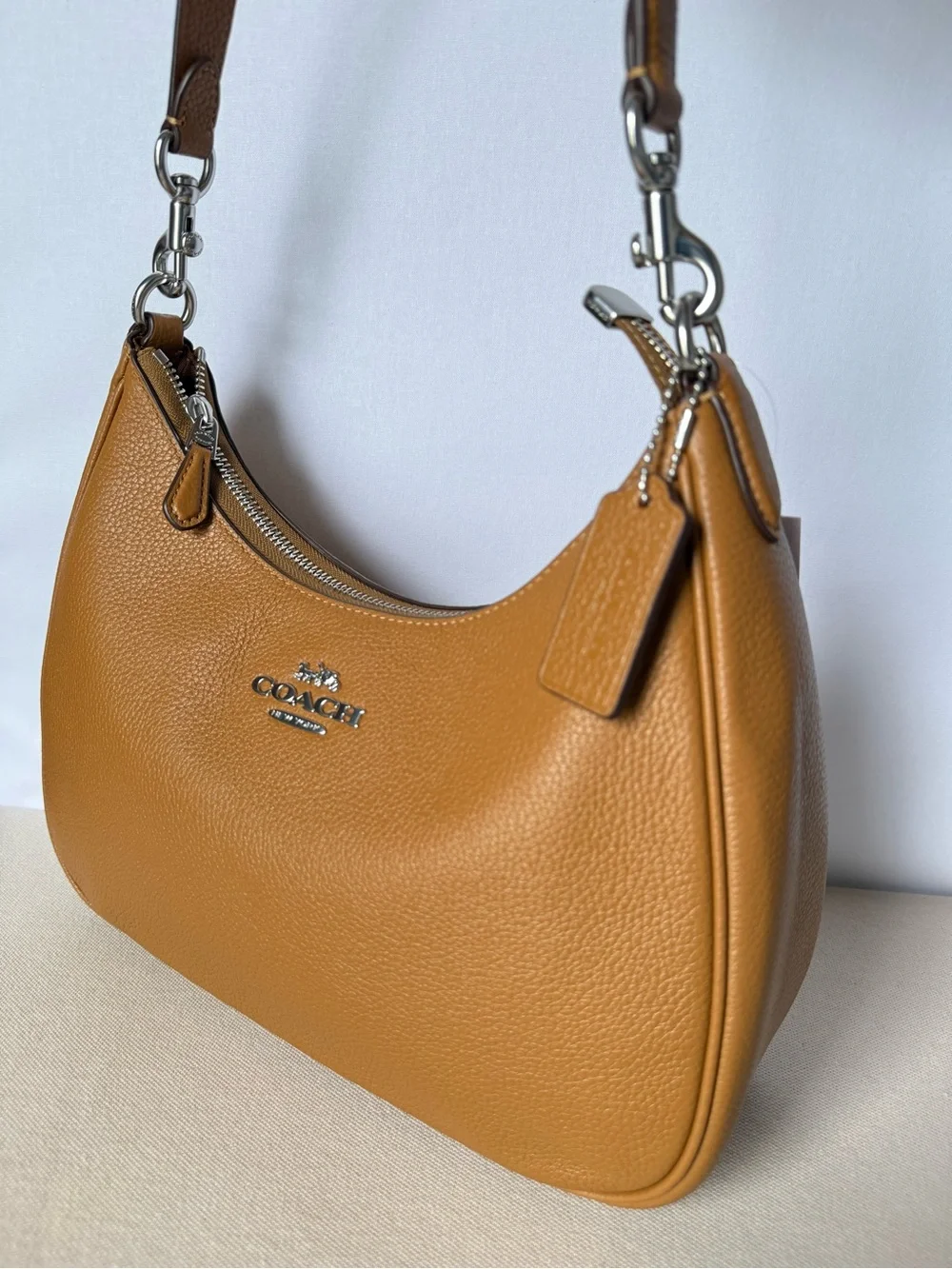 NWT Coach Teri Hobo Bag CJ517 Silver/Light Saddle Shoulder Crossbody with Scarf
